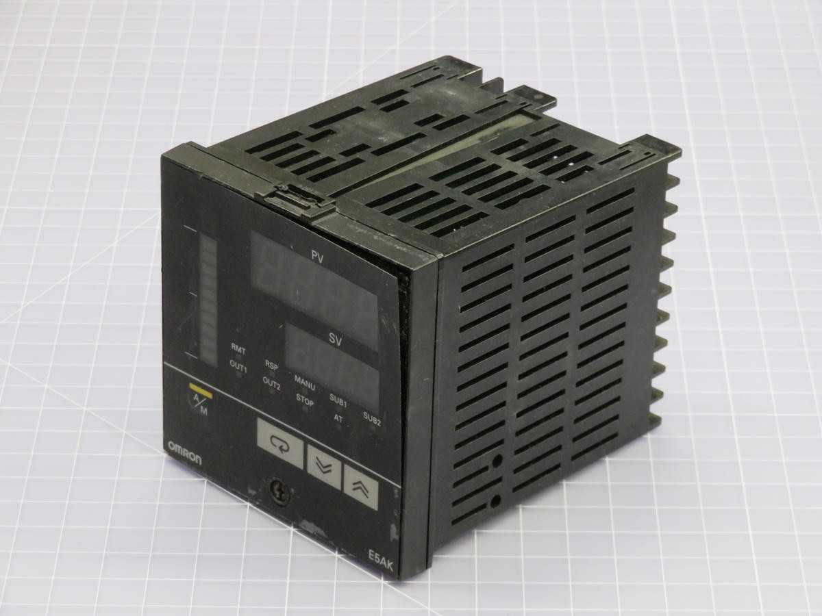 OMRON E5AK-AA2-500 DIGITAL CONTROLLER T235167 - INDUSTRIAL PARTS