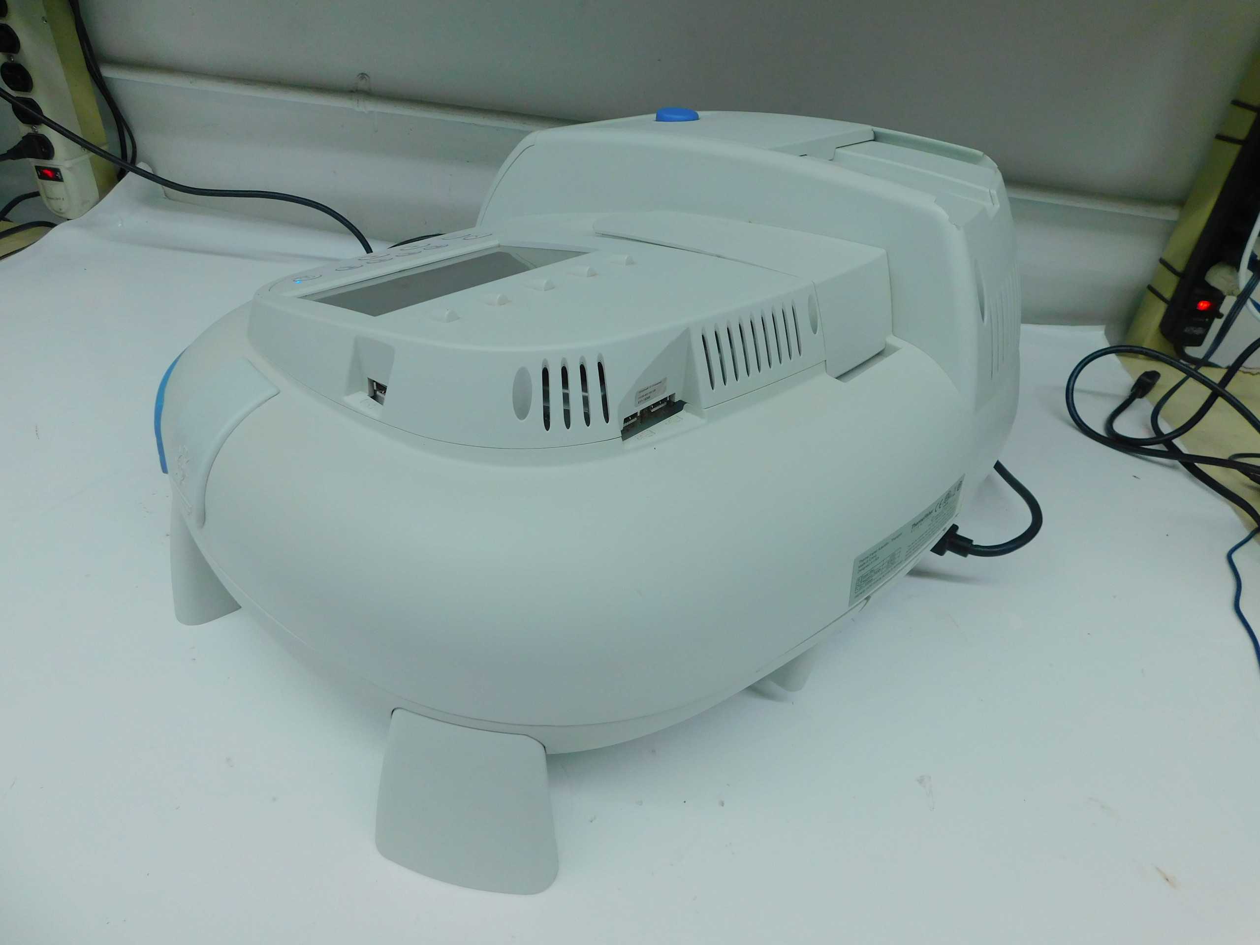 THERMO SCIENTIFIC EVOLUTION 201 UV-VISIBLE SPECTROPHOTOMETER M7775 - METAL DETECTOR UNIT