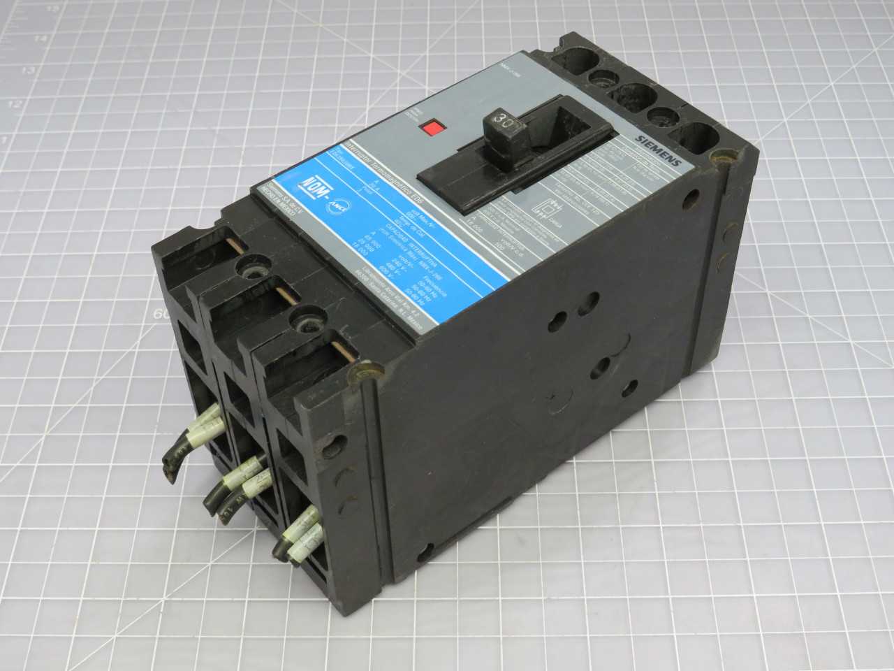 SIEMENS ED63B030MX ED6 CIRCUIT BREAKER T171263 - CIRCUIT BREAKERS