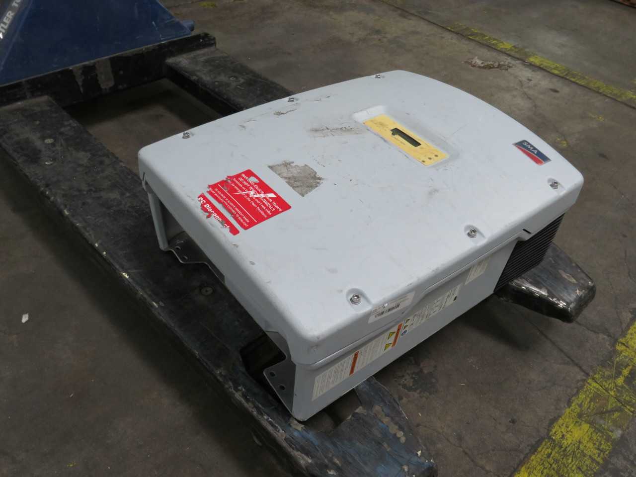 SMA SB 5000US INVERTER 600V 250-480 VDC T192519 - POWER INVERTERS