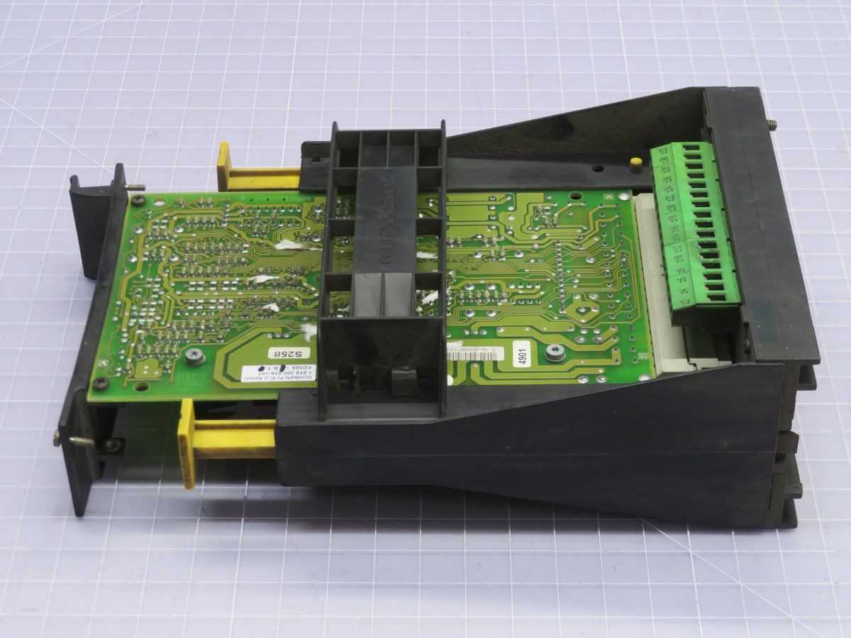 BOSCH 0 811 405 097 AMPLIFIER BOARD T254825 - PCB CIRCUIT BOARDS