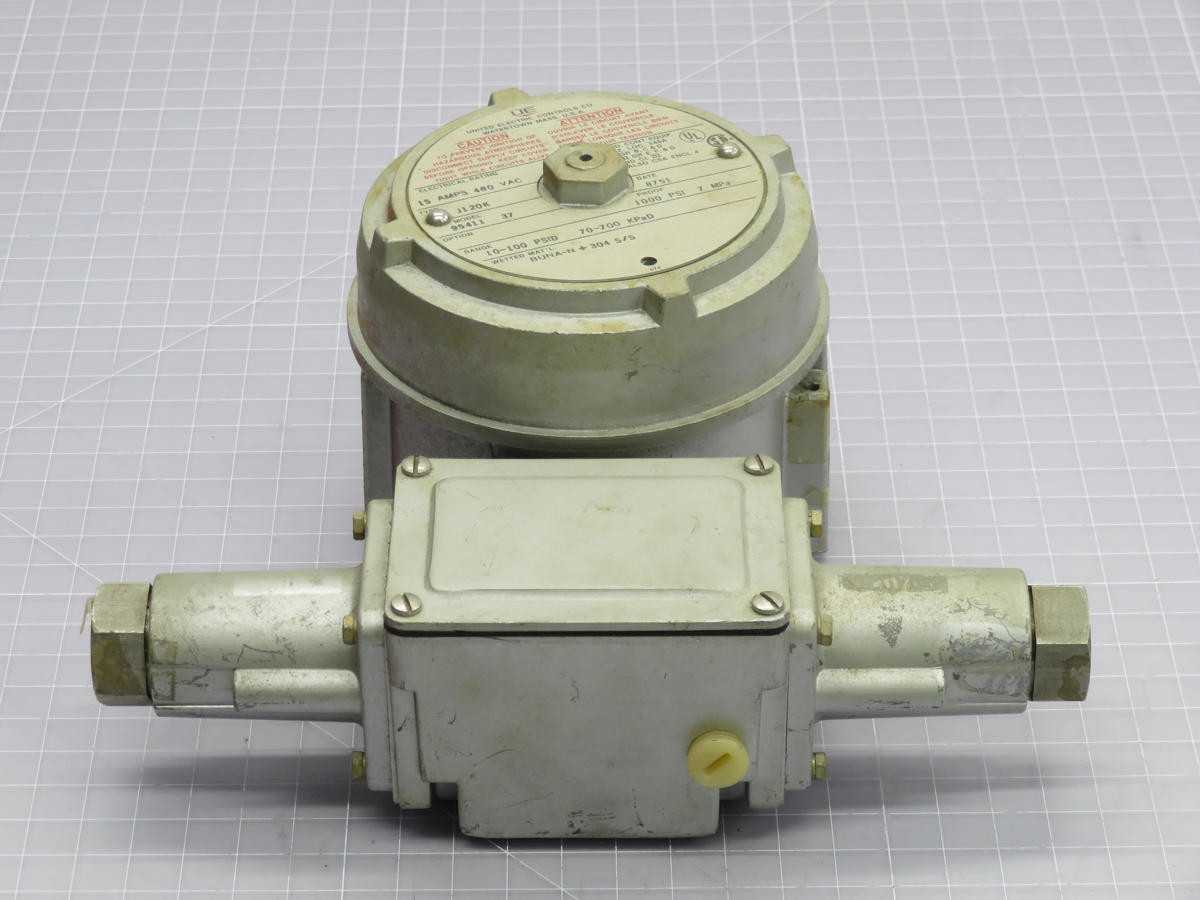 UNITED ELECTRIC 95411 37 TEMPERATURE SWITCH ASSEMBLY T213847 - TEMPERATURE CONTROL COMPONENTS
