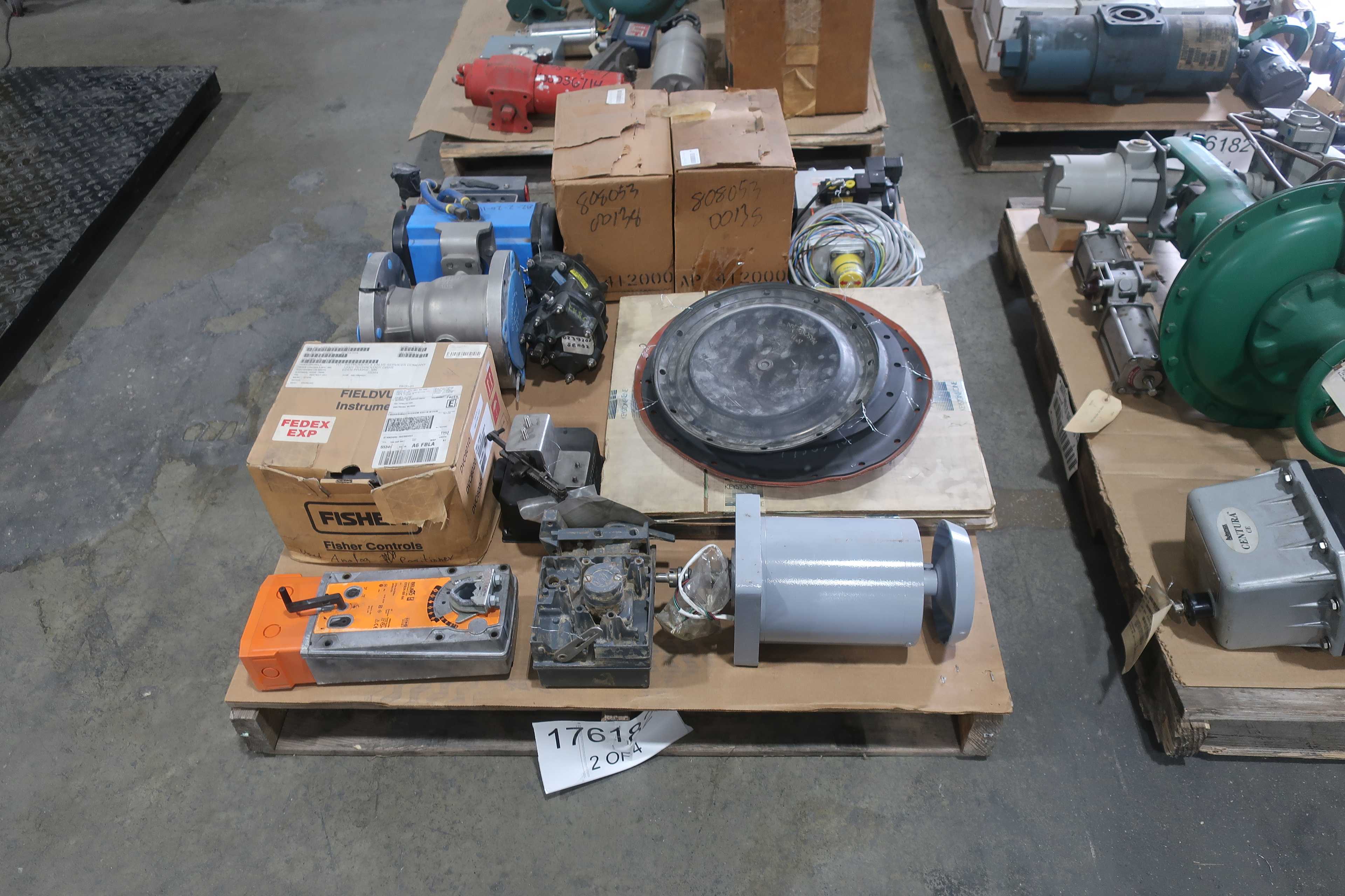 SKU 1761821 - 4 PALLETS OF ASSORTED ACCUATORTS, POSITIONERS AND INDICATORS - VALVE POSITIONERS & INDICATORS