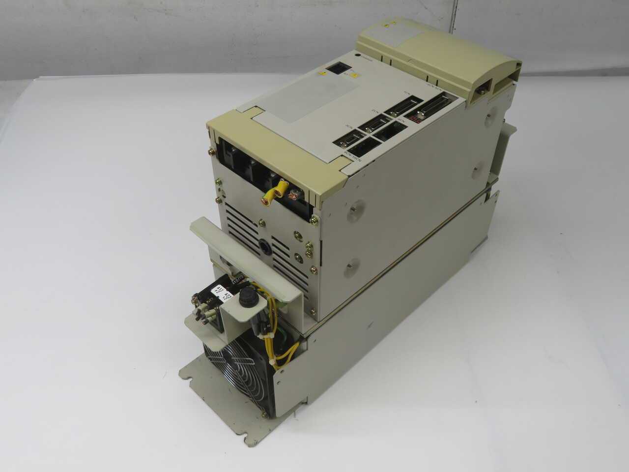 Yaskawa VS-626M5 Inverter Drive T270541 - High Efficiency Power Control - AC VFD DRIVES