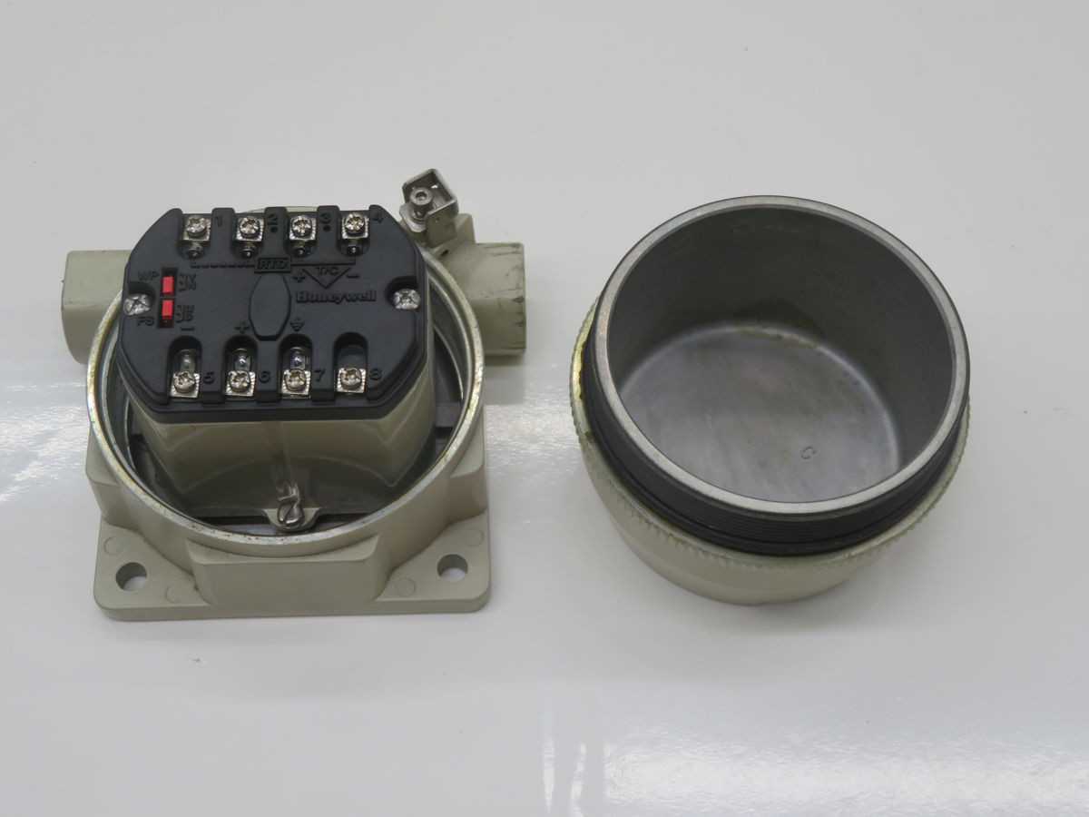 Honeywell STT350 Temperature Transmitter T246711 - Reliable Performance - PRESSURE TRANSMITTER