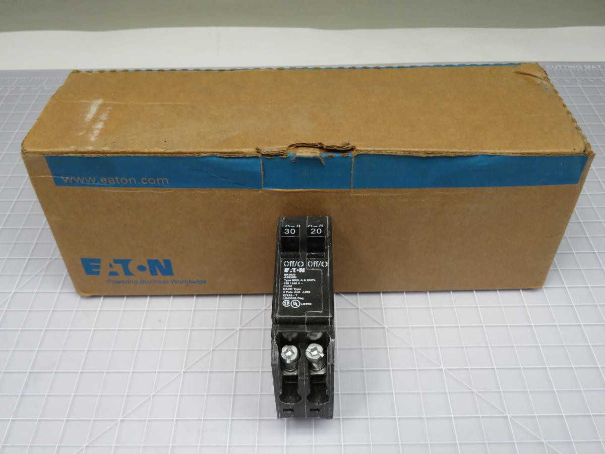 LOT OF 10 EATON BR3020 DUPLEX CIRCUIT BREAKER 30A/1P 20A/1P TYPE BRD 2 POLE T192252 - CIRCUIT BREAKERS