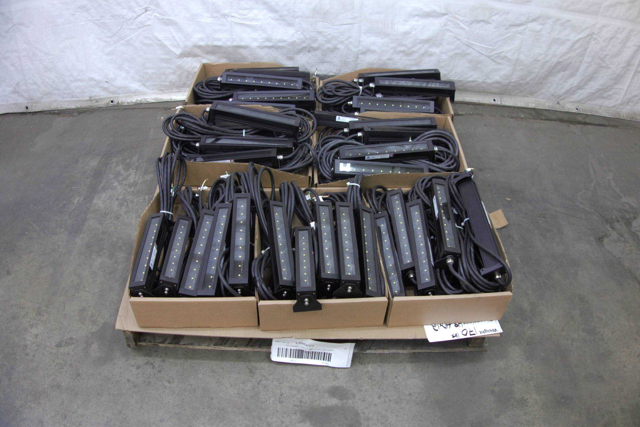 SKU 1786689 - PALLET OF LARSON HAL-13-8W-LED-20C-24V-FL LED LIGHTS - LIGHTING