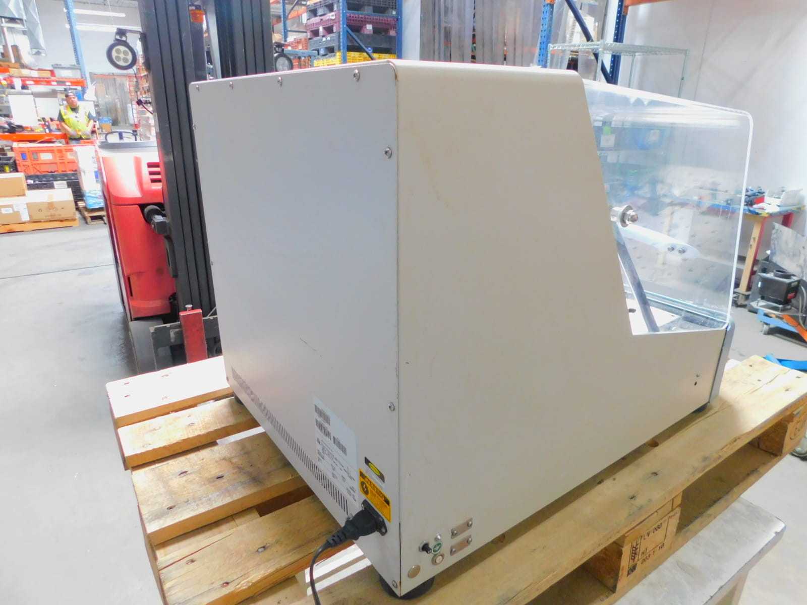 Barnstead 4000 SHKA400 Incubator Shaker, 40-400 RPM, 18x18 Platform, 120V - LAB & SCIENTIFIC