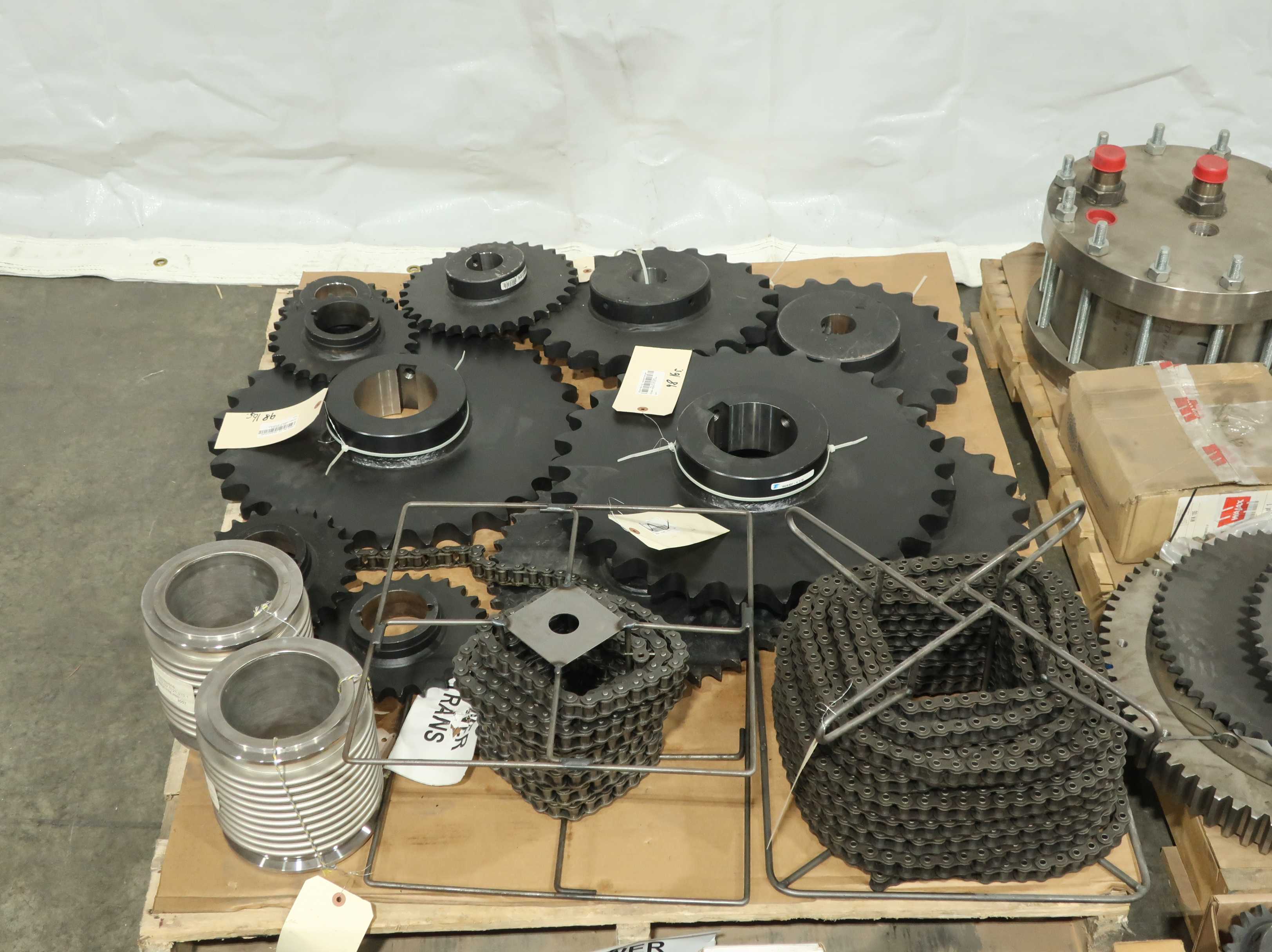 SKU 1775523 - 4 PALLETS OF ASSORTED POWER TRANSMISSION - POWER TRANSMISSION