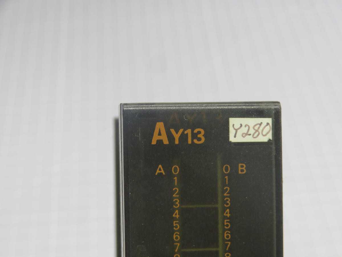 MITSUBISHI AY-13 OUTPUT MODULE T241328 - PLC MODULES