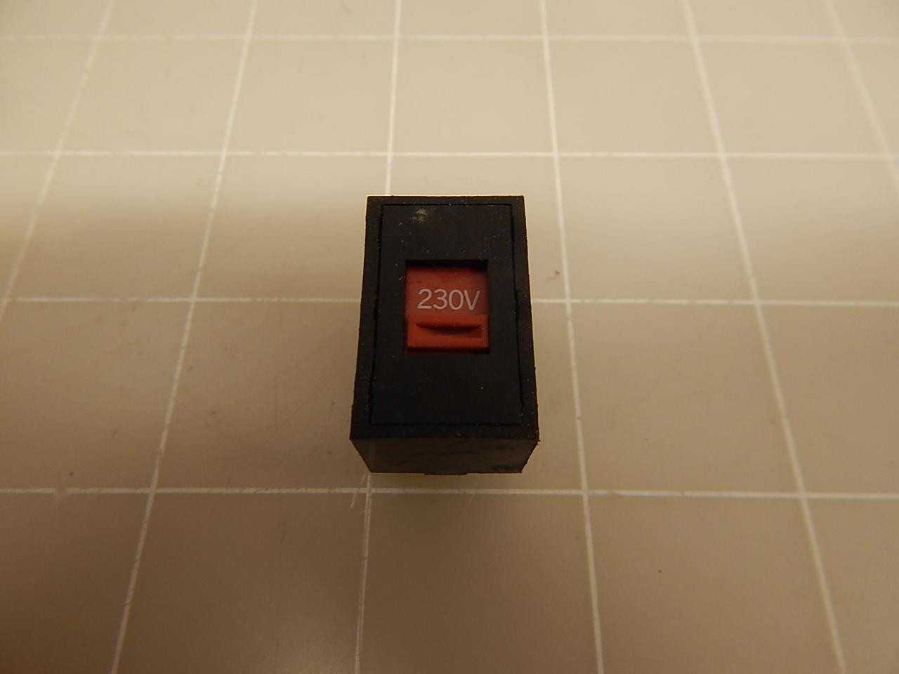 LOT OF 86 C&K CR V VOLTAGE SWITCH T64409 - SWITCHES
