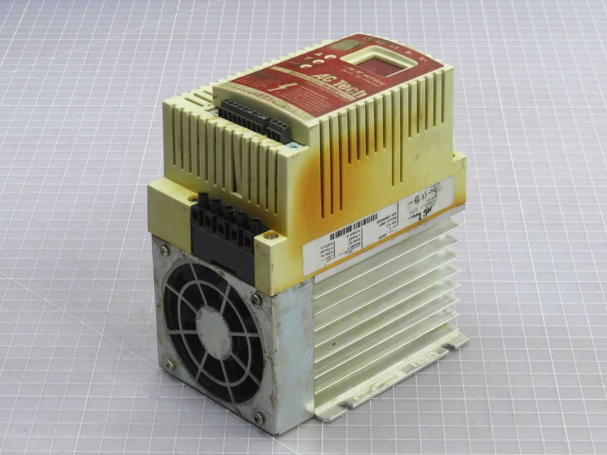 LENZE SM450 VARIABLE SPEED AC MOTOR DRIVE T248071 - MOTOR DRIVES