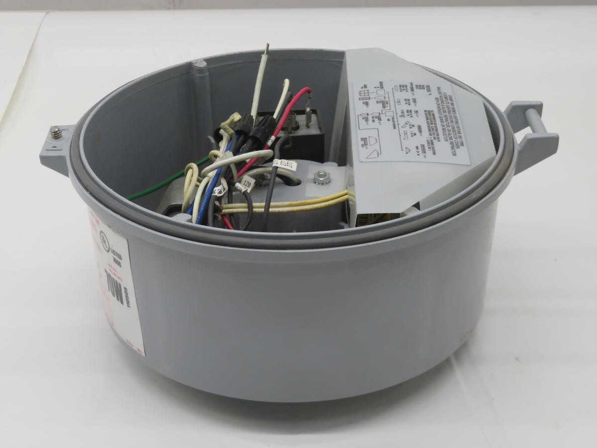 EATON VMVM070/MT COOPER CROUSE-HINDS SERIES CHAMP VMV BALLAST HOUSING T212229 - LIGHT FIXTURES