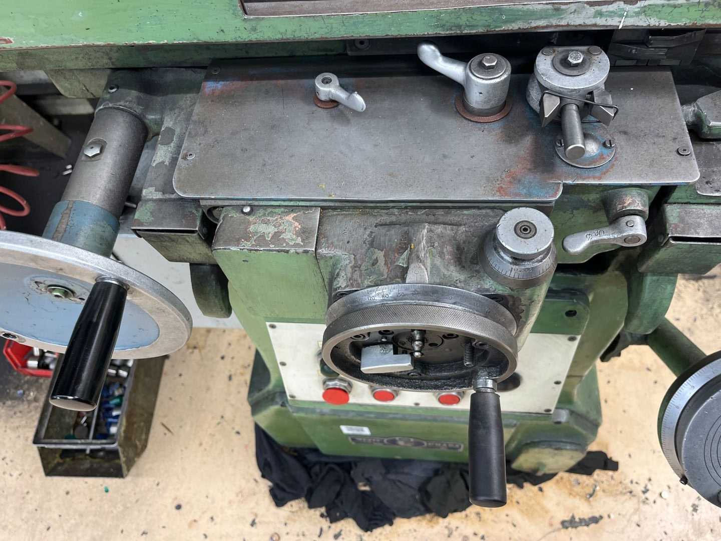 1984 Praga 451 Surface Grinder - 480V, 1HP, 2880 RPM, 26X6'' Table - SURFACE GRINDERS
