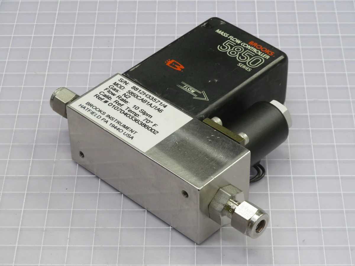 BROOKS INSTRUMENT 5850CAB1AJ1A6 MASS FLOW CONTROLLER T258189 - FLOW MEASUREMENT