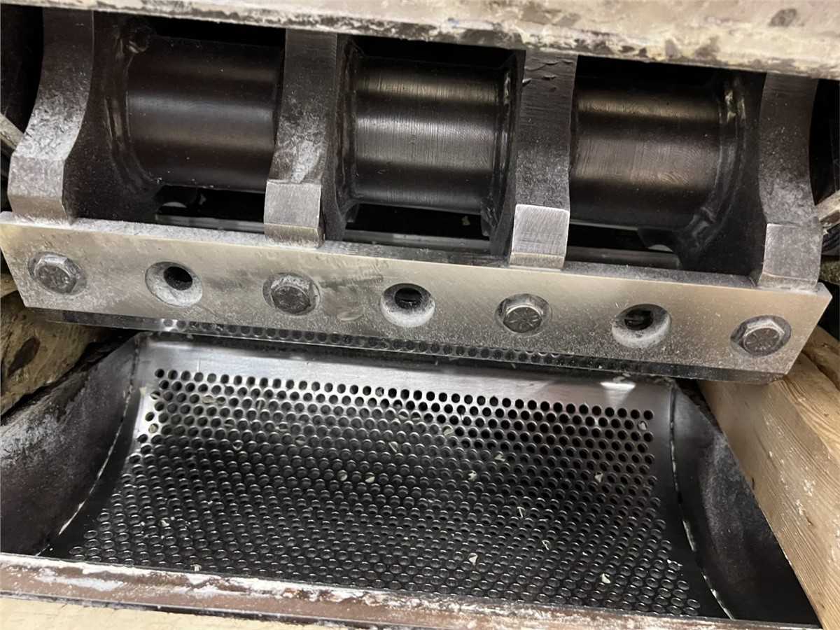 Nelmor Pull Rolls Granulator, Model 1220RG, 15 HP Motor, 12" x 20 - GRANULATORS