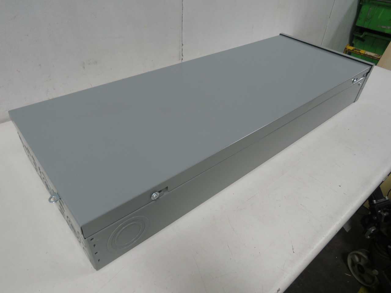 EATON BRP40B200R OUTDOOR MAIN LOADCENTER 200 AMP 40 SPACE 80 CIRCUIT T192060 - CIRCUIT BREAKERS