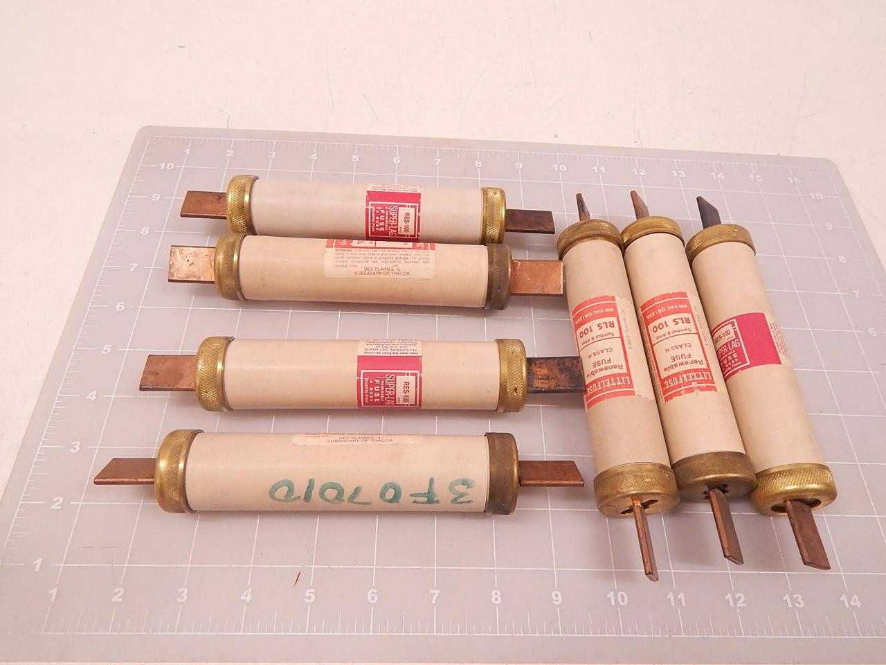 LOT OF 7 LITTELFUSE RLS 100 RENEWABLE FUSES T70394 - FUSES
