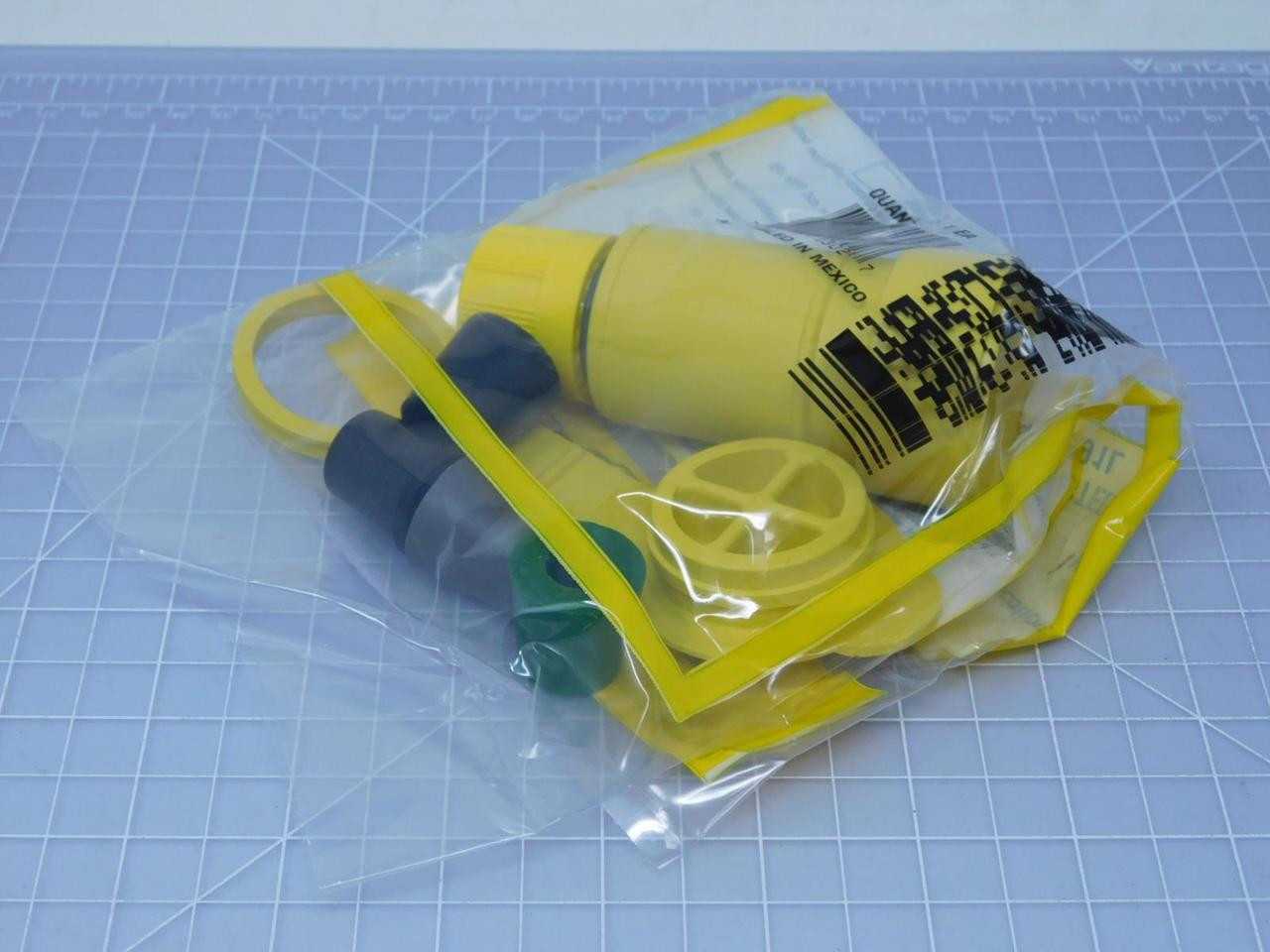 Lot Of 10 Molex 1301460099 Watertite Turnexo NEMAL5-15R 125V Connectors - PLUGS & RECEPTACLES