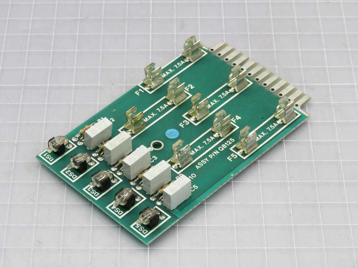 MC GILL Q8125 1701-1415 5 UNIT R/C SUPPRESSOR AND FUSE MODEL T217266 - FUSES