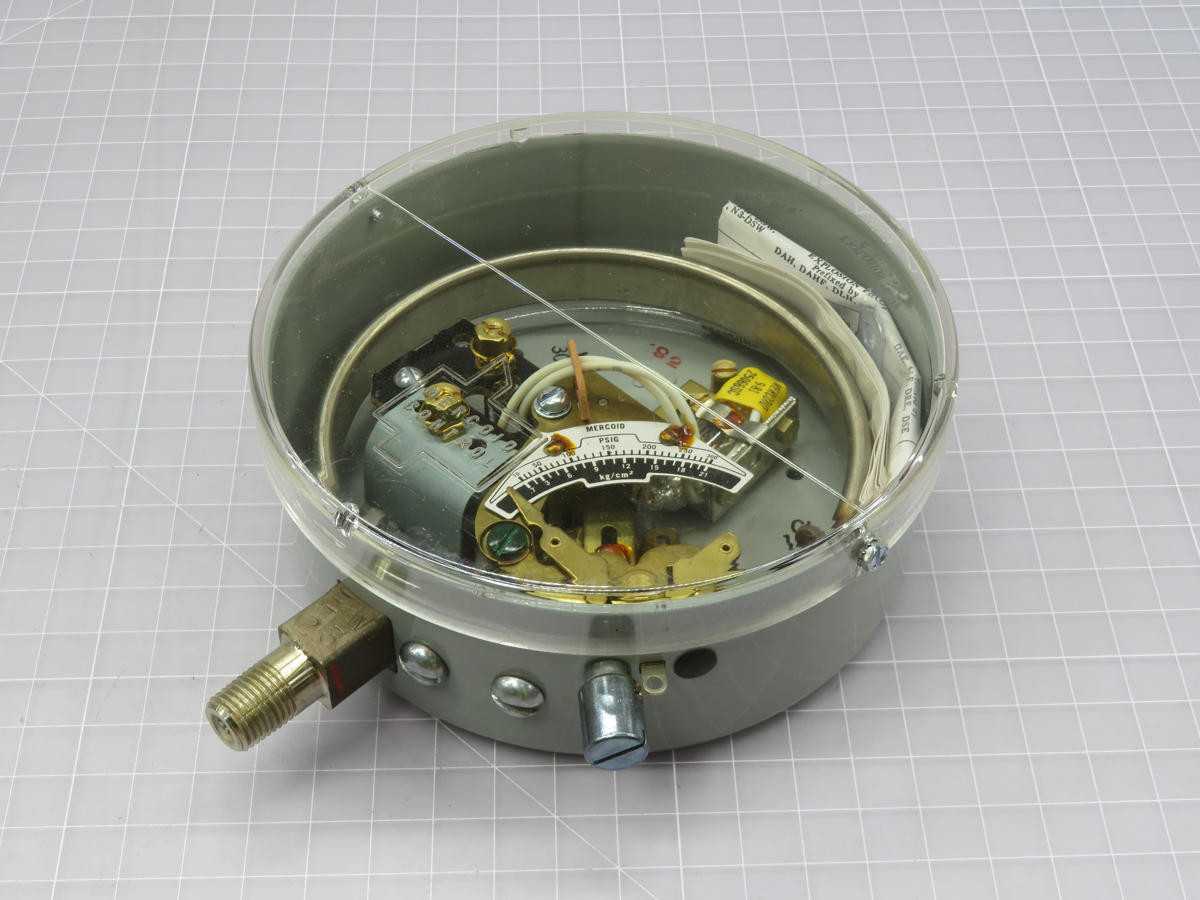 MERCOID DS-241-2-9E MERCURY SWITCH T222892 - SWITCHES