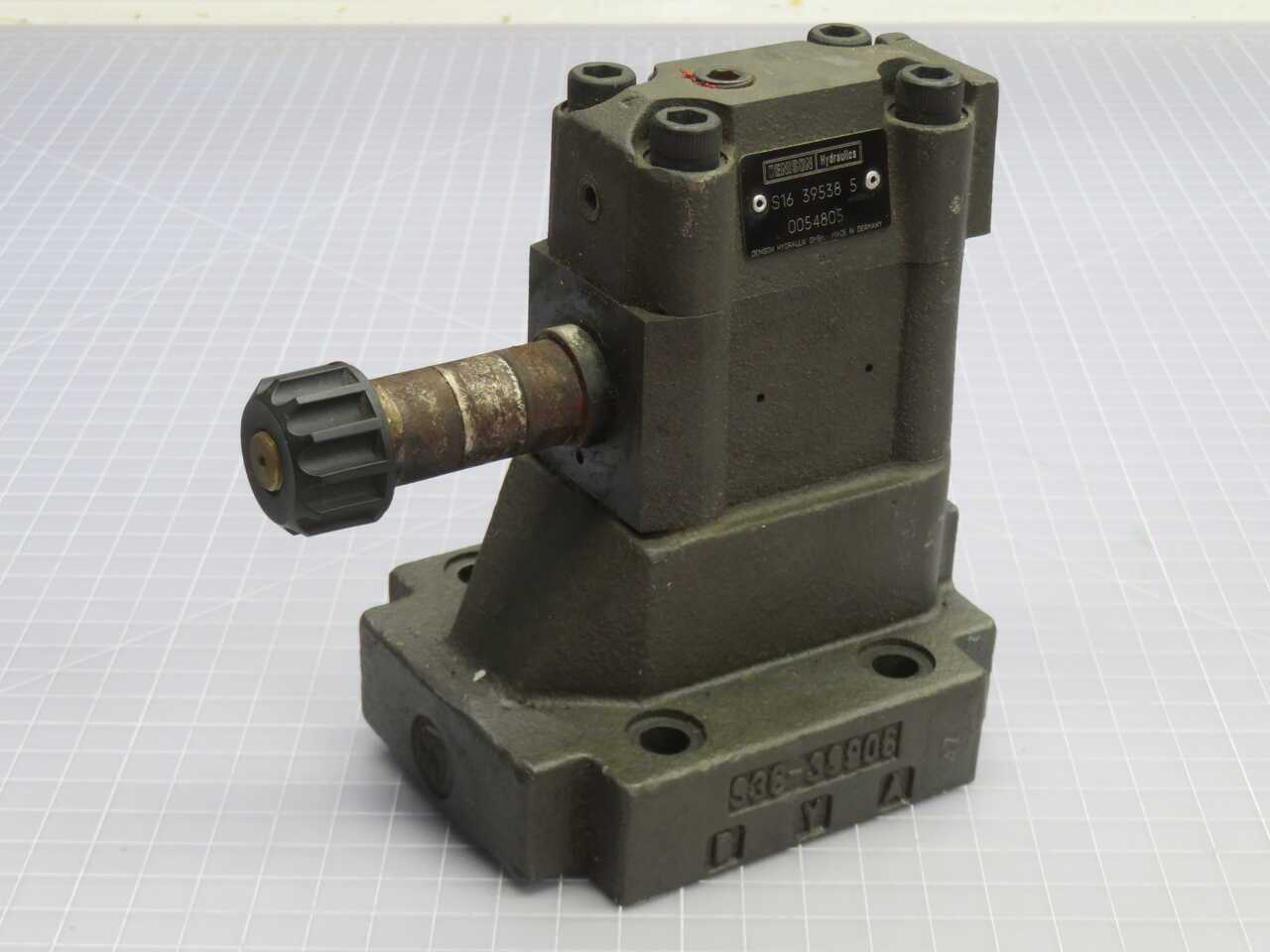 Denison Hydraulics D4S06 Hydraulic Directional Control Valve T271006 B5 0054805 - HYDRAULIC VALVE
