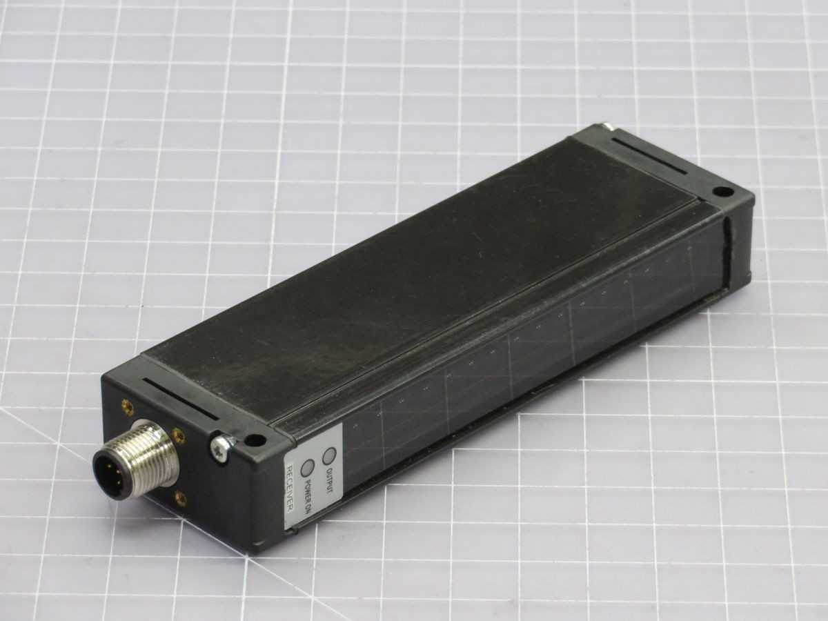 Balluff BLG0002 Receiver BH0135 - Precision Industrial Equipment - SENSORS