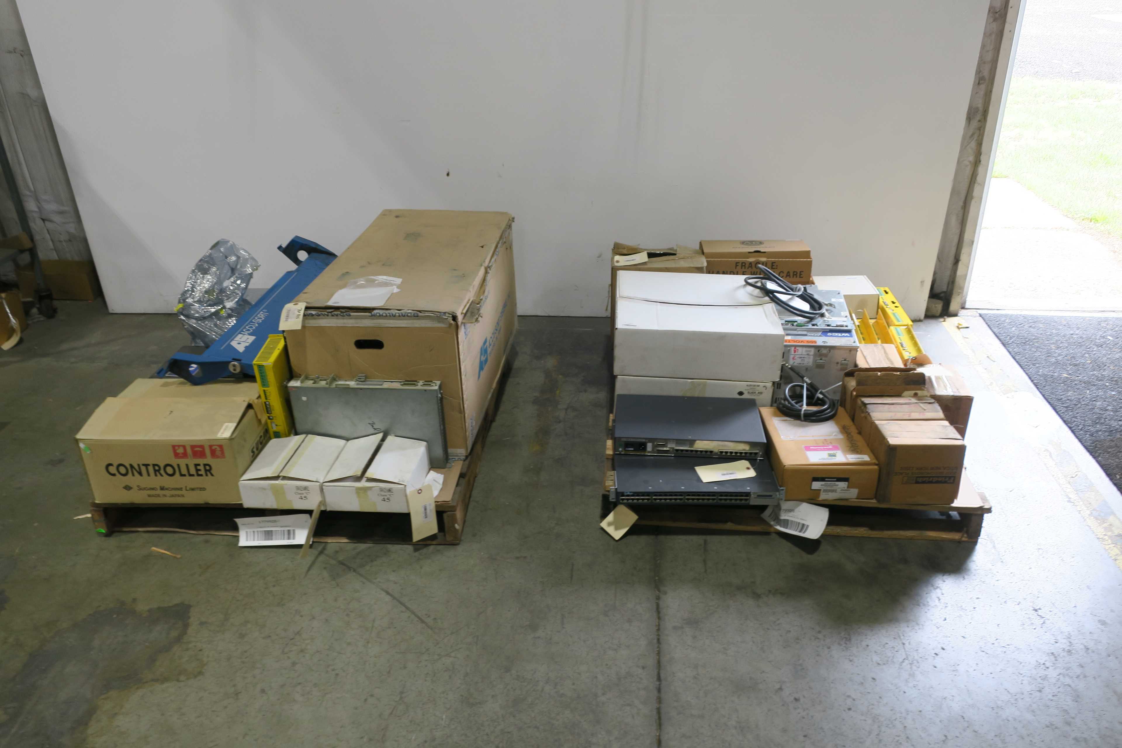 SKU 1779928 - 2 PALLETS OF ASSORTED PLC MODULES - PLC MODULES