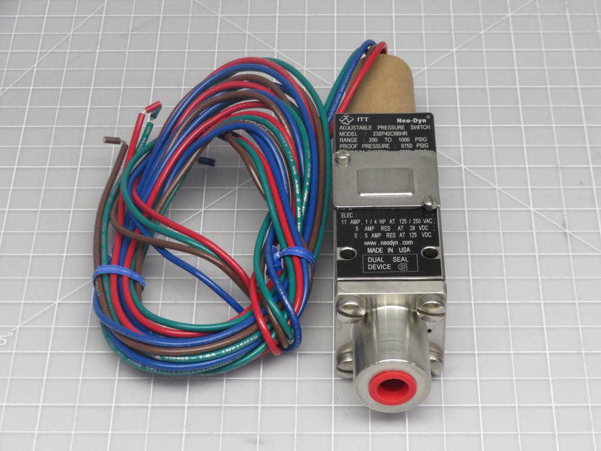 ITT 232P42C6BHR ADJUSTABLE PRESSURE SWITCH 200 TO 1000 PSIG T195275 - SWITCHES