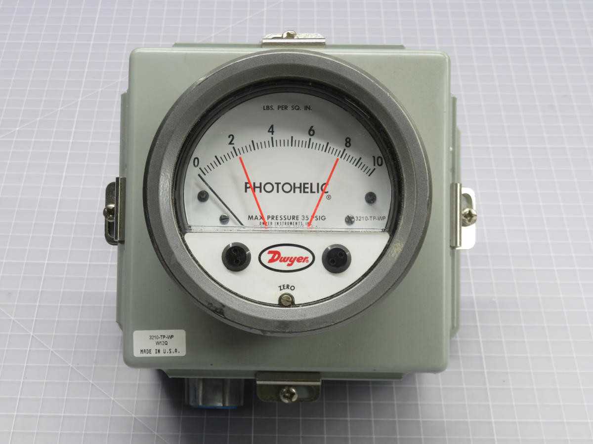Dwyer 3210-TP-WP W12Q Photohelic Pressure Gauge - INSTRUMENTATION