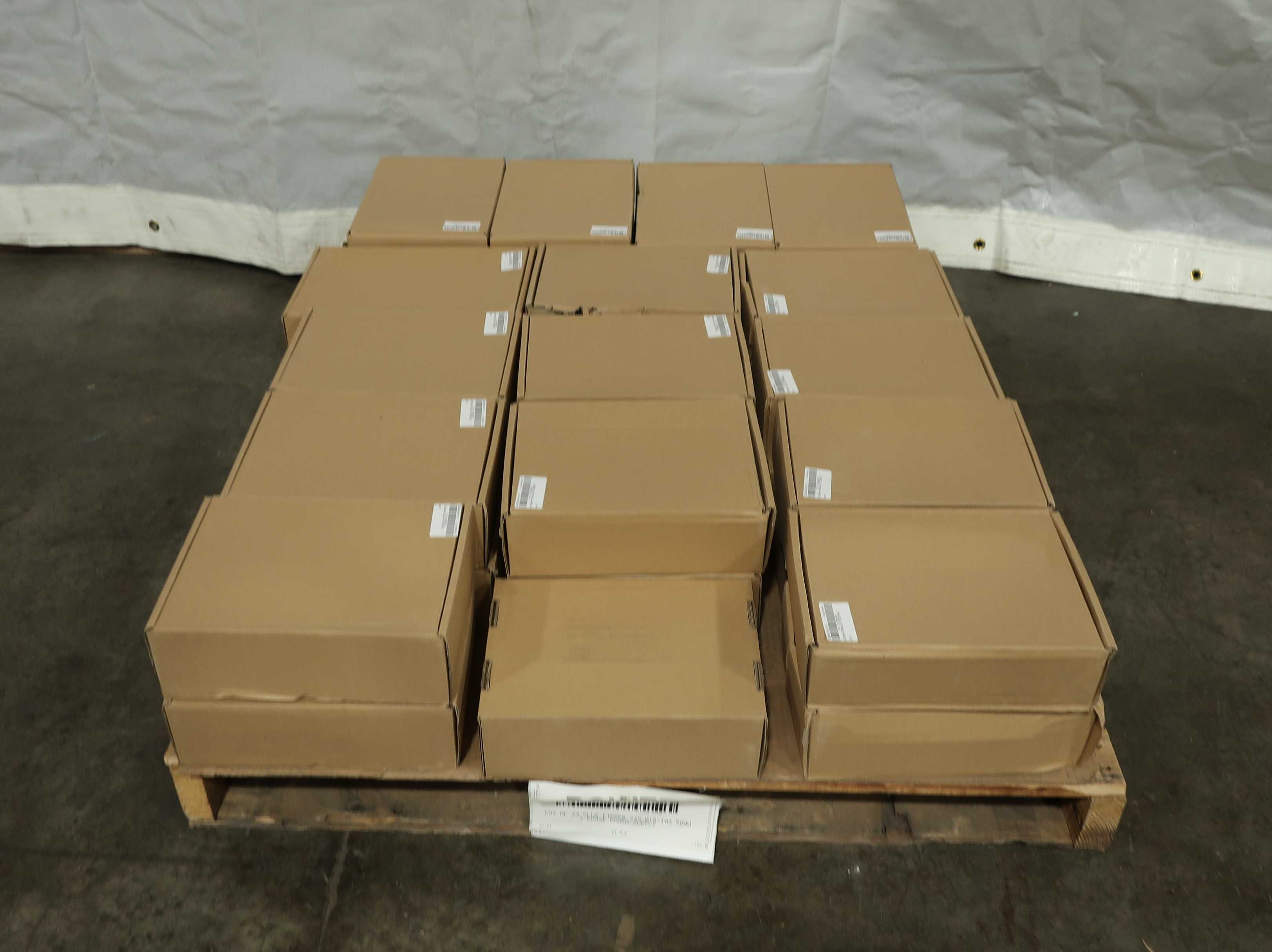 SKU 1775930 - LOT OF 29 PLUS FTP500.245-018-103 500W 3-PHASE POWER SUPPLY - POWER SUPPLIES