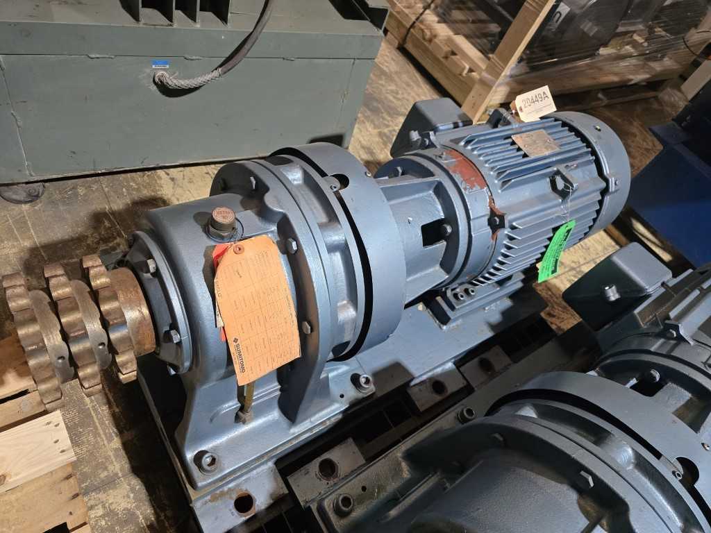 Sumitomo SM-Cyclo Planetary Gear Reducer, Model CHHJM-S-30-4185Y-25, 30 HP - SERVO & PLANETARY GEAR REDUCER