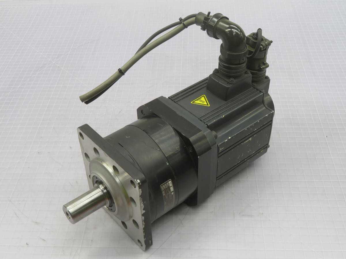 MITSUBISHI HC-SF153X-S2 AC SERVO MOTOR T214960 - SERVO