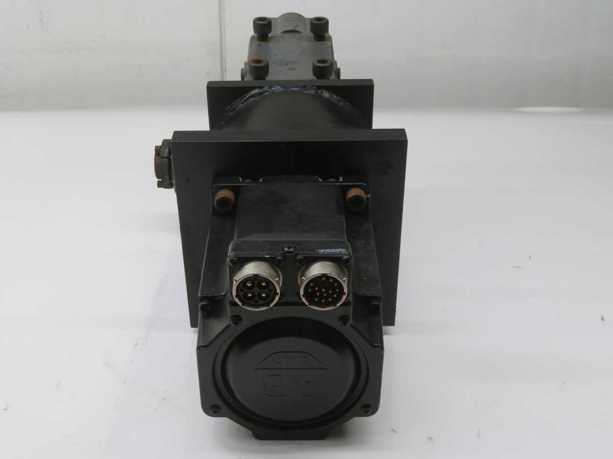 ALLEN BRADLEY MPL-A4520K-HJ22AA SERVO MOTOR T247449 - GEAR REDUCERS