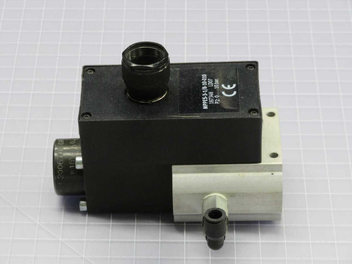 FESTO MPPES-3-1-DIV-8-10-010 PROPORTIONAL PRESSURE REGULATOR T221143 - COMPRESSED AIR TREATMENT