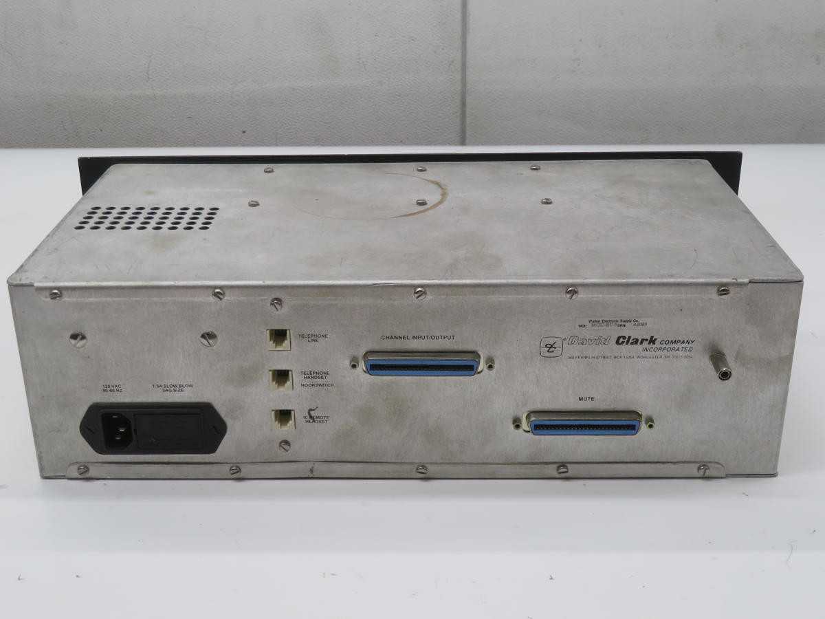 DAVID CLARK MCIC-BU-5 MULTI-CHANNEL DESKTOP INTERCOM T236259 - AUTOMATION & CONTROLS