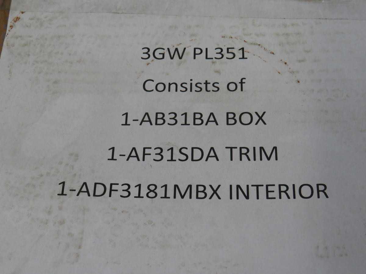 GE ADF3181MBX AXB4M8 PANELBOARD 125A 10 KAC 3P3W CIRCUITS 18 T194932 - ELECTRICAL COMPONENTS