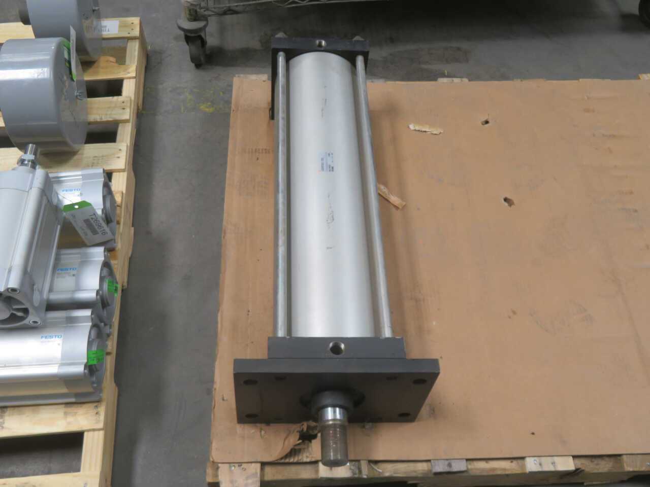 SMC CDS1F200-700 PNEUMATIC AIR CYLINDER T269621 - PNEUMATIC CYLINDERS & ACTUATORS