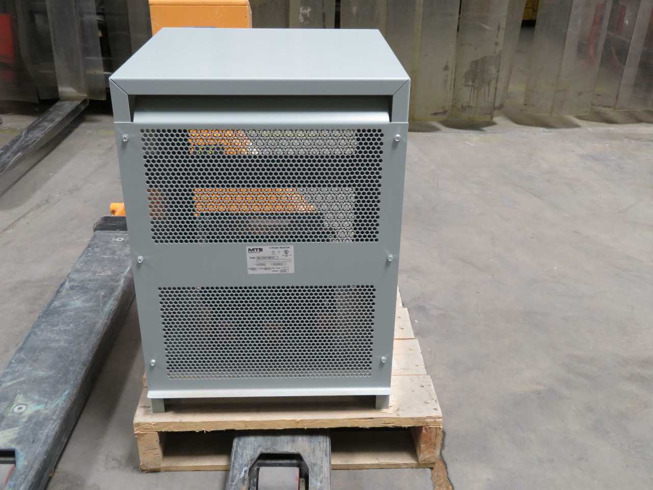 MTE RL-32012B14 SERIES RL 3 PHASE LINE REACTOR 320 AMPS AC 690 VAC T173357 - LINE REACTORS