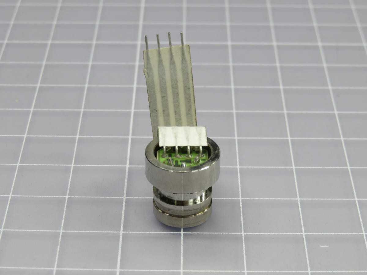 LOT OF 8 HONEYWELL 13C1000PA1K SENSOR 1000PSIA .102V T223551 - SENSORS