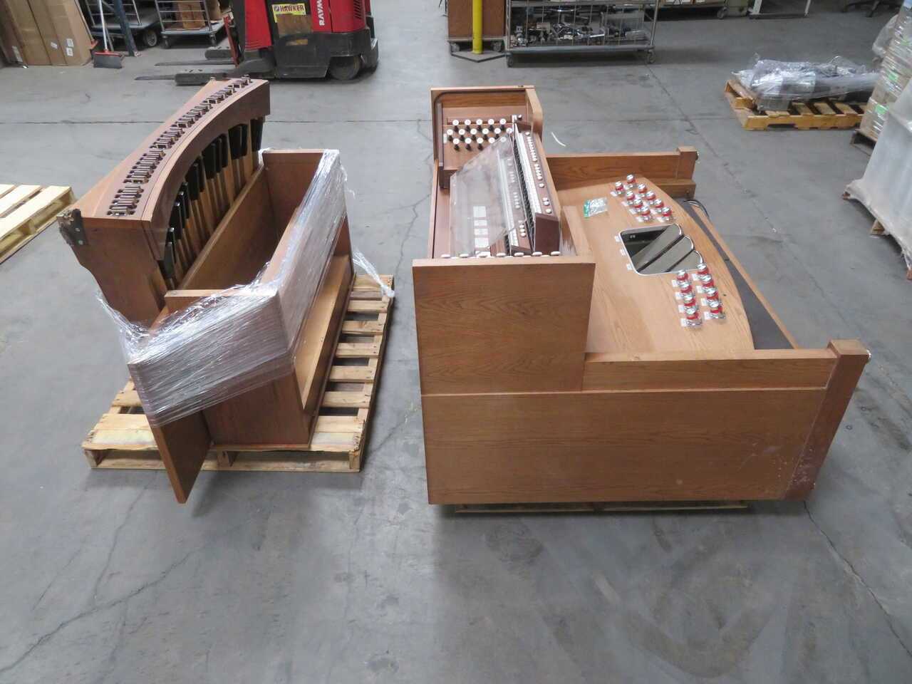 RODGERS 820 ELECTRONIC ORGAN 115/230V 50/60HZ 710W - PLANT & FACILITY