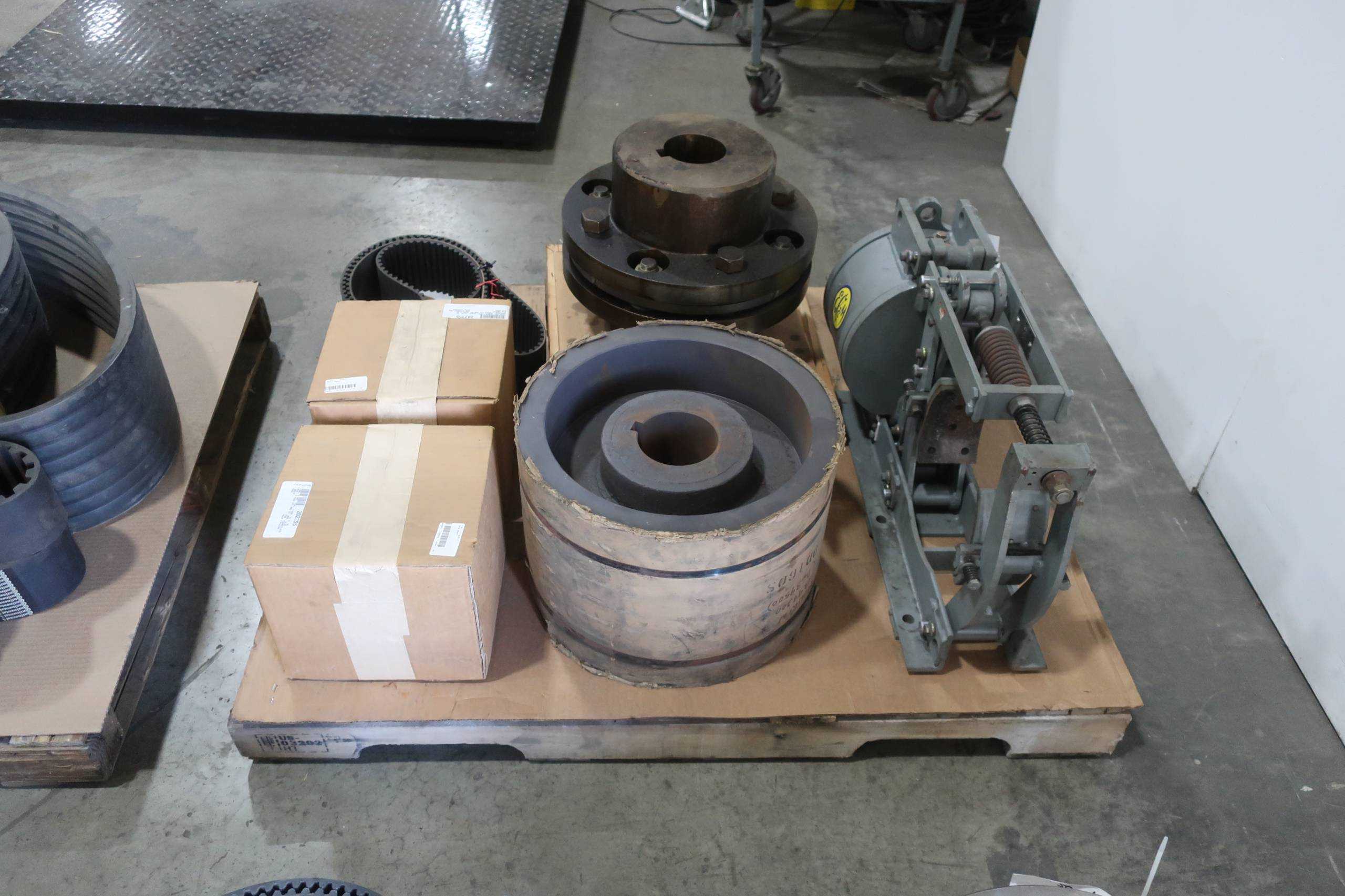 SKU 1771453 - 4 PALLETS OF ASSORTED POWER TRANSMISSION REPLACEMENT PARTS - POWER TRANSMISSION