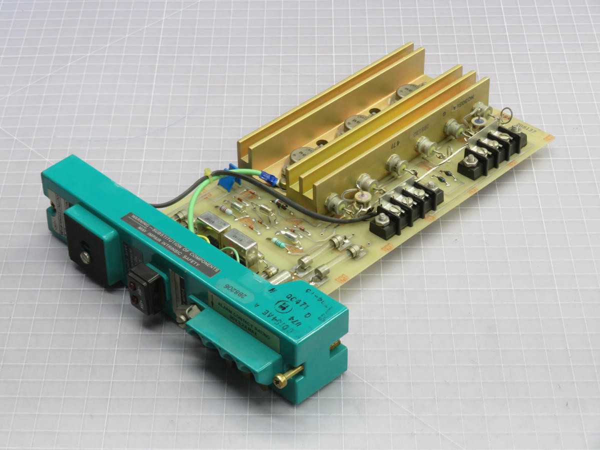 FOXBORO 2AX+DP10-FGB POWER SUPPLY AND DISTRIBUTION BOARD T230934 - POWER SUPPLIES