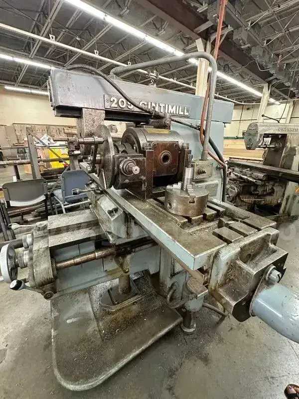 Cincinnati Milacron Cintimill 205 Horizontal Mill With Large Dividing Head, 5 HP, 1800 RPM - HORIZONTAL MILLING MACHINES