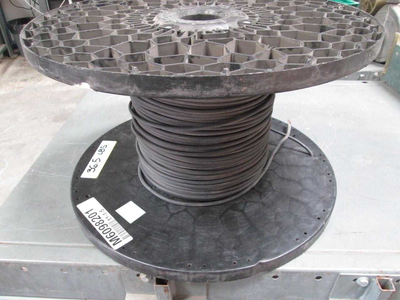 M6098201 T47743 - ELECTRICAL PLUGS