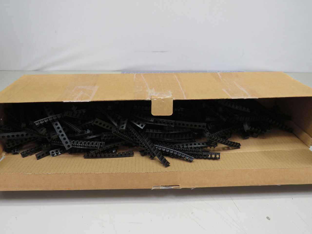 LOT OF 300 MOLEX 0399684112 SR BTS 8MM 96 VERTICAL 12 MO CAP TERMINAL BLOCKS T165304 - TERMINAL BLOCKS