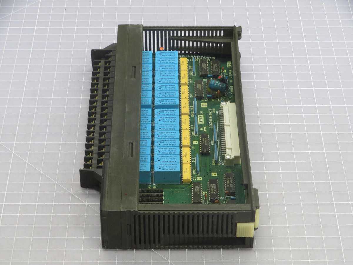 Mitsubishi AY-13 Output Module T241331 - Reliable Performance for Automation Systems - PLC MODULES