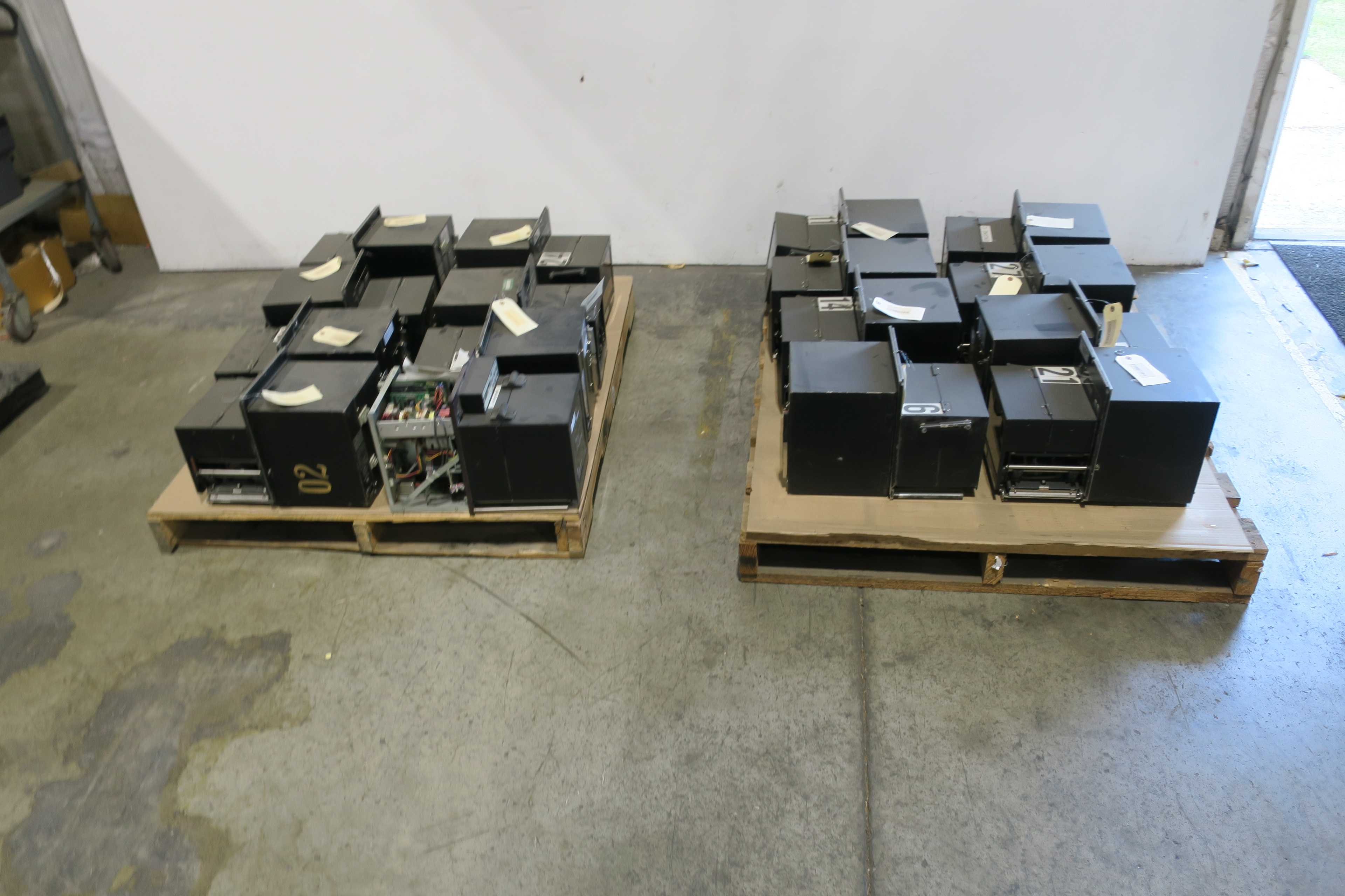 SKU 1777013 - LOT OF 15 SATO M-8485SE BARCODE PRINTER INDUSTRIAL LABEL MAKER - PACKAGING