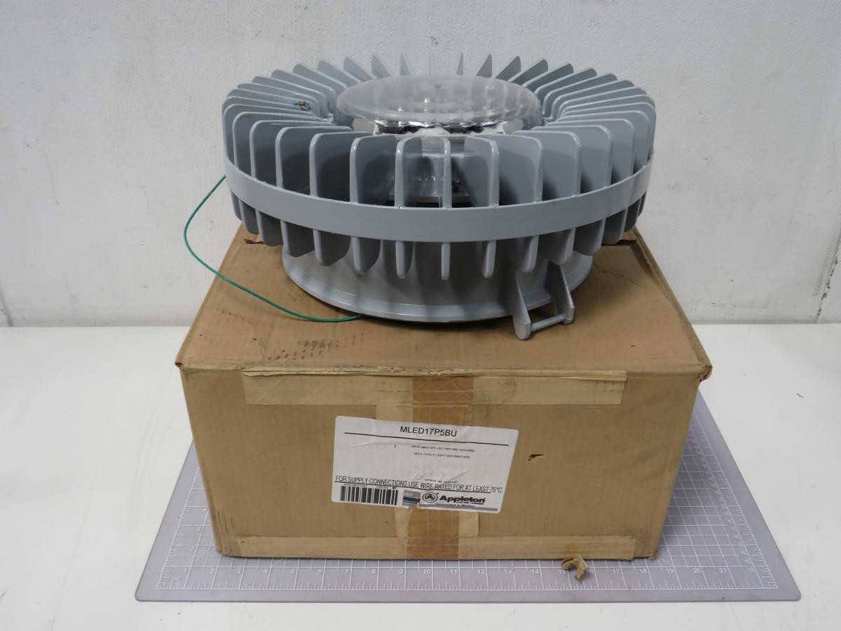 MERCMASTER MLED17P5BU 1-LIGHT CEILING MOUNT LED ENCLOSED AND GASKETED LIGHTING FIXTURE T194533 - LIGHT FIXTURES