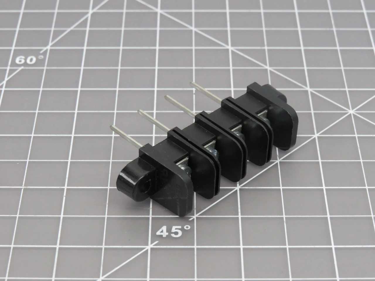 LOT OF 230 MOLEX 0386390031 CONN BARRIER STRIP 4CIRC 0.438"	
 T153074 - TERMINAL BLOCKS